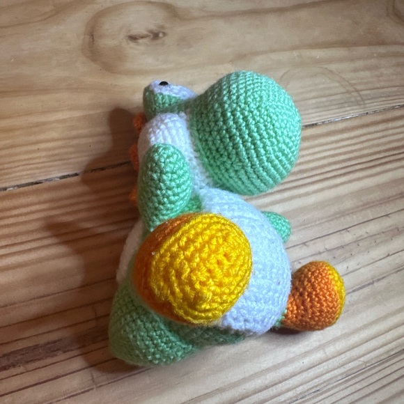Crochet Yoshi - Picture 5 of 8